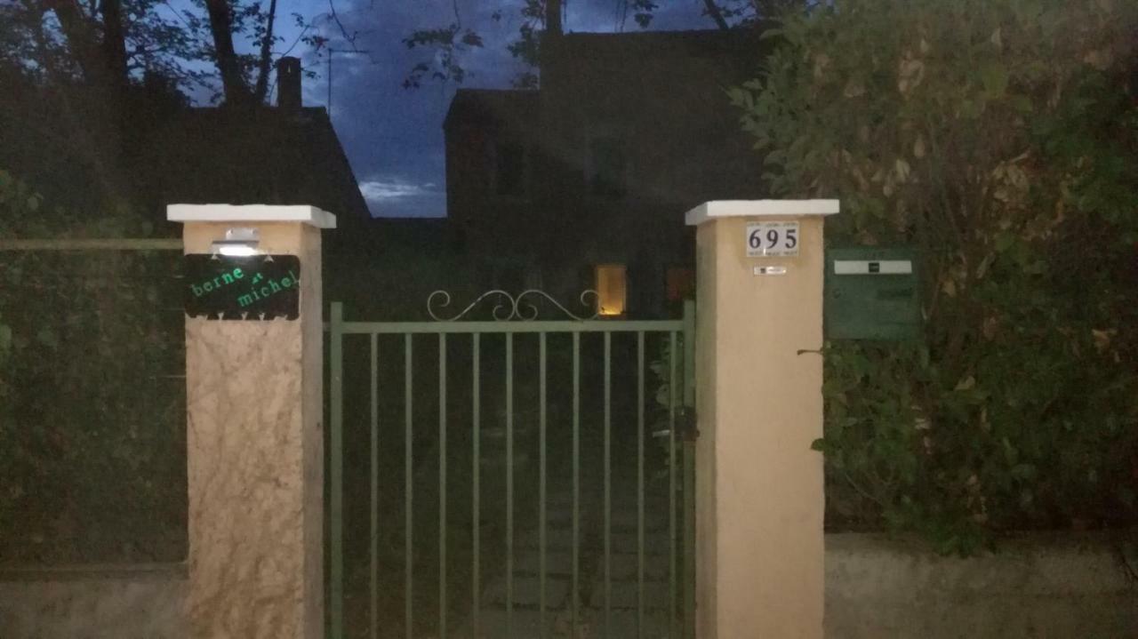 לינה וארוחת בוקר אביניון Berne &Michel מראה חיצוני תמונה