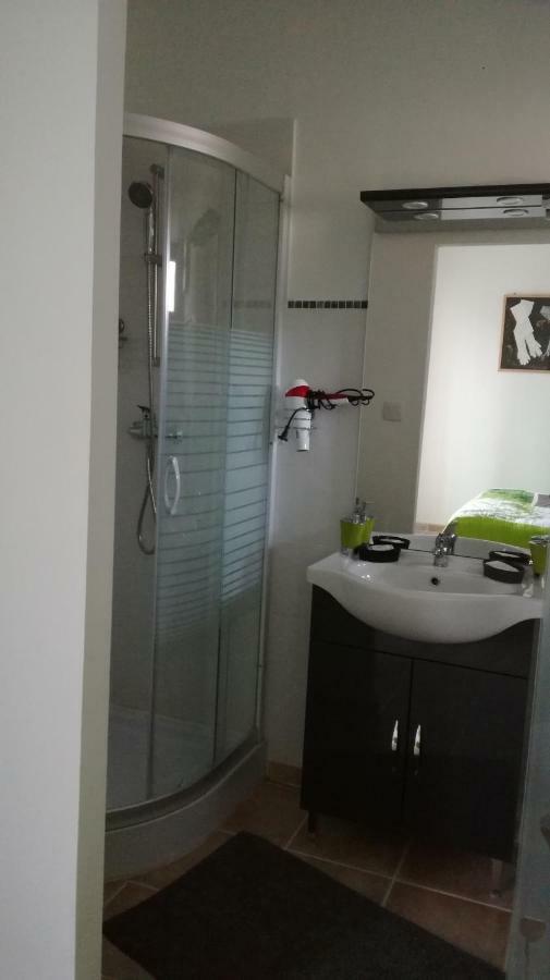 לינה וארוחת בוקר אביניון Berne &Michel מראה חיצוני תמונה
